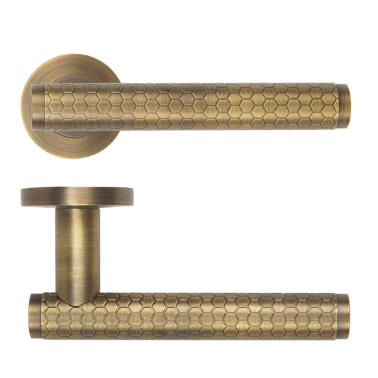 Favo Lever Handle on Round Rose