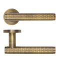Favo Lever Handle on Round Rose