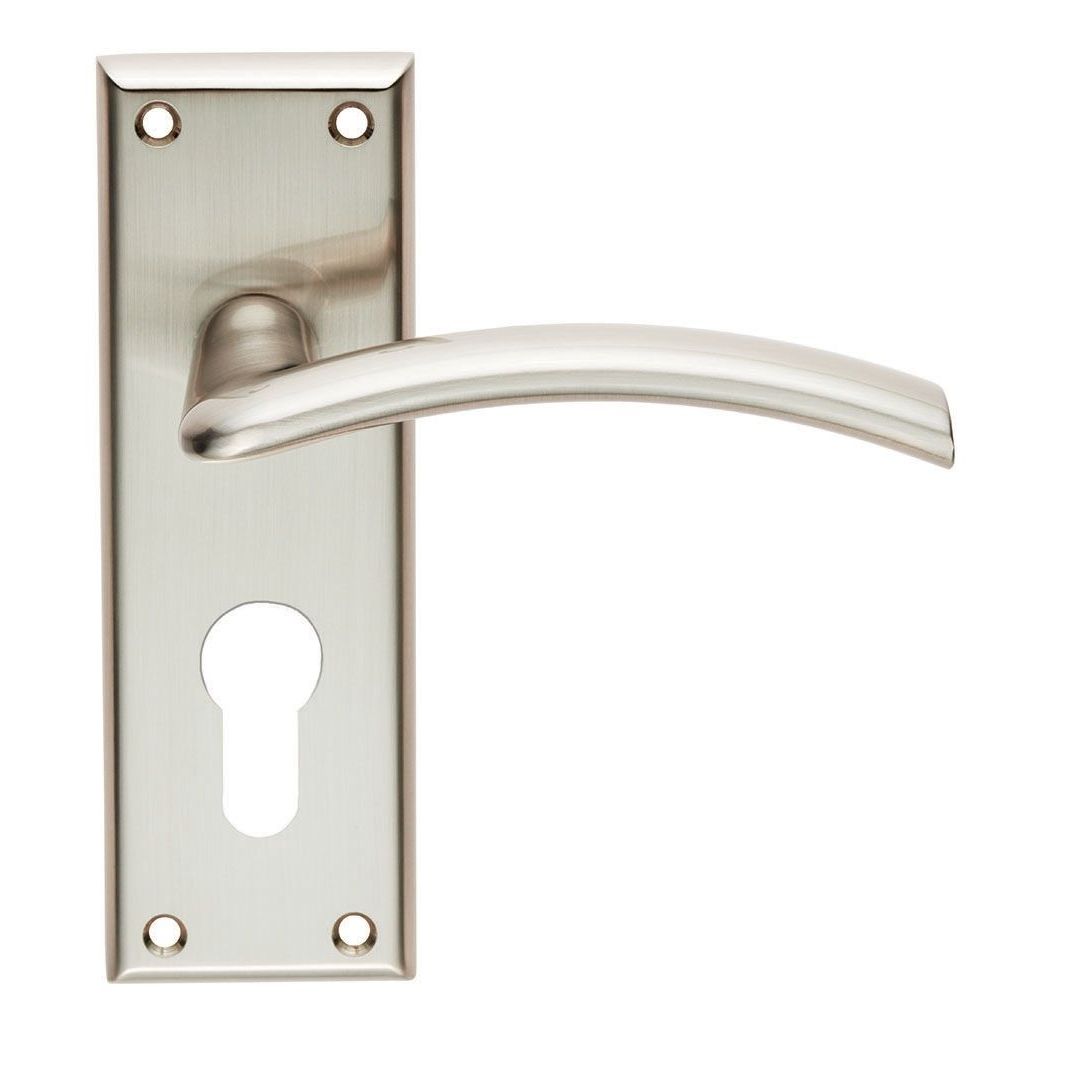 Trenta Lever on Backplate