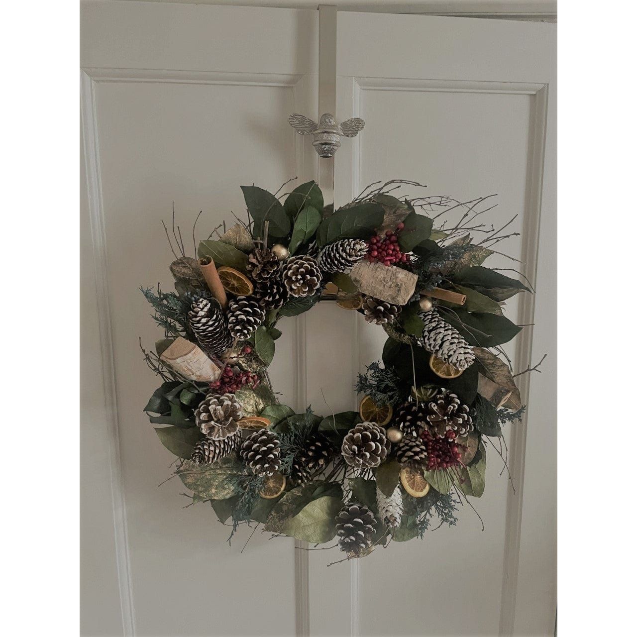 Brass bee Wreath Hanger - Brass bee
