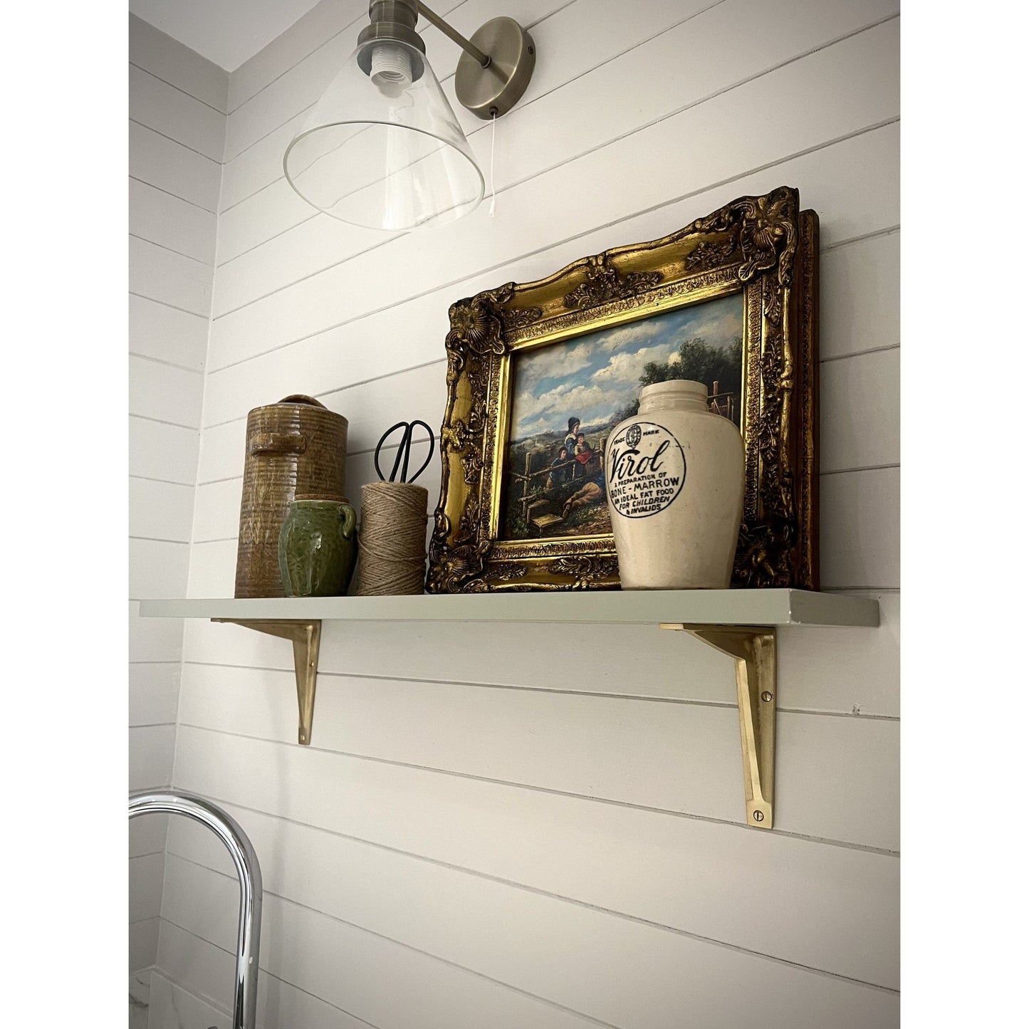 Antique Brass Shelf Brackets - Heavy Duty Solid Brass - Brass bee