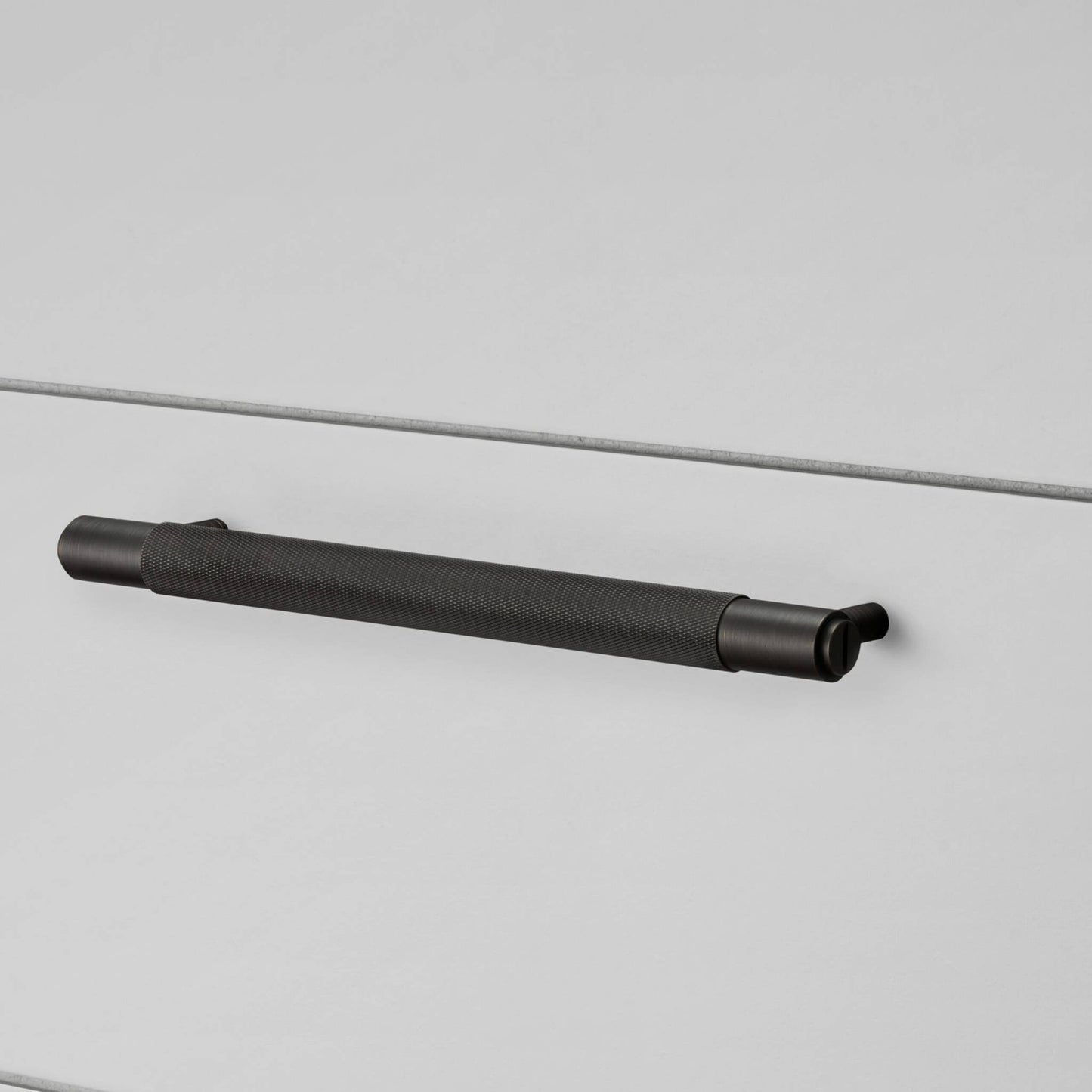 Buster + Punch Pull Bar / Cross Smoked Bronze